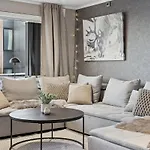 The Reindeer Lounge, Nordic Comfort In The Arctic Leilighet Tromsø