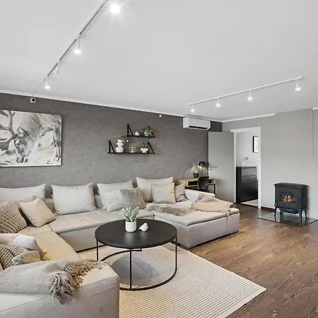 The Reindeer Lounge, Nordic Comfort In The Arctic *