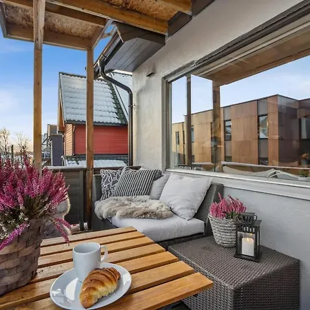 アパート The Reindeer Lounge, Nordic Comfort In The Arctic トロムソ